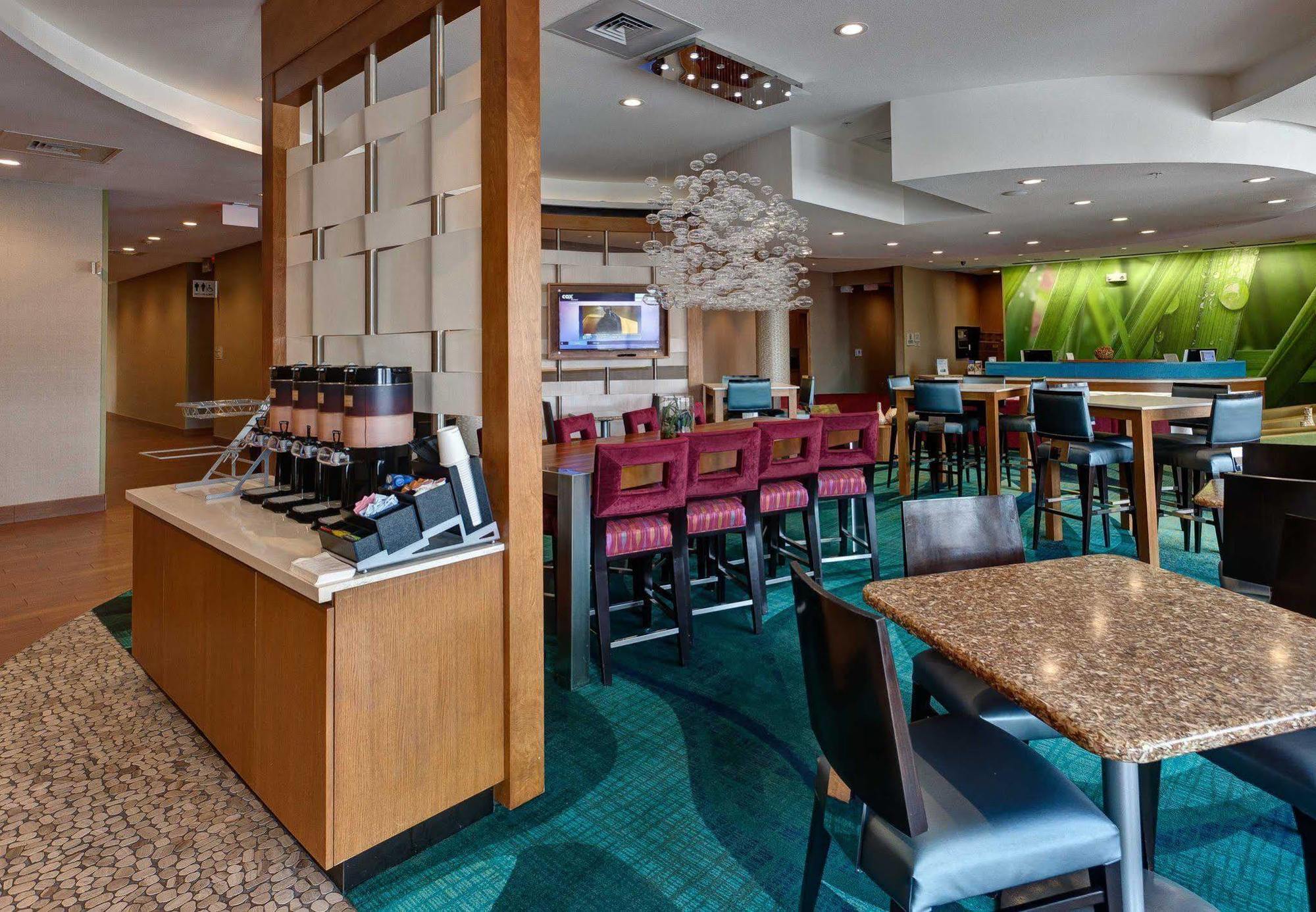 Springhill Suites By Marriott Wichita Airport Eksteriør bilde